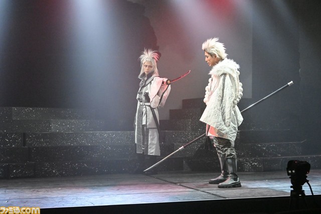 舞台『爆劔~源平最終決戦~』ゲネプロリポート。源平合戦をヨコオタロウ氏が料理すると異次元な展開に【グルメも絶望もあり】