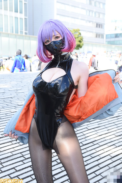 【コスプレ】『NIKKE』水着ネオンから『ウマ娘』『ブルアカ』、バニー衣装の『ダンガンロンパ』江ノ島盾子まで！ コスプレサミットのレイヤーをチェックしながら“TGS2023”で流行るゲームコスプレを大予想