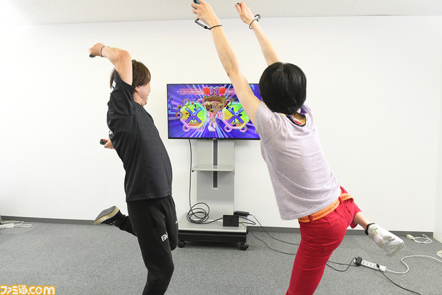 Switch『サンバDEアミーゴ』でアミーゴになる。社長と。プロ格闘ゲーマーのsakoさんと。