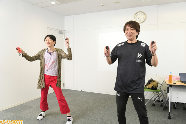 Switch『サンバDEアミーゴ』でアミーゴになる。社長と。プロ格闘ゲーマーのsakoさんと。