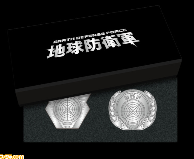 『地球防衛軍』シリーズ20周年を記念したグッズが予約開始。歴代兵科29種のアクリルスタンド、有名セリフをあしらったフェイスタオルなどが登場
