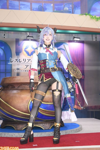『レスレリアーナのアトリエ』公式コスプレイヤーがブースに集結！ kipiさん（レスナ）、シスルさん（ヴァレリア）、伊織もえさん（ライザ）ら6人が撮影会を開催【TGS2023】