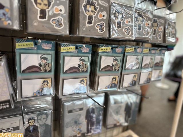 【ポケモンSV】チリちゃんと面接、アオキさんと通勤!?　アオイやハルトたちトレーナー＆ポケモンと記念撮影で“映え”写真を！ “POKÉMON TRAINERS Meet & Snap”リポート 全トレーナーグッズセットの豪華プレゼント企画も