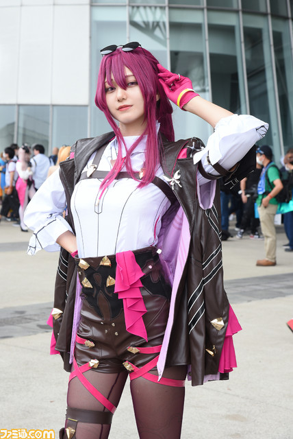 【コスプレ】『ブルアカ』バニーから『スト6』『バイオRE:4』『原神』『FF6』まで！“東京ゲームショウ2023”を彩ったコスプレイヤー30選【TGS2023】