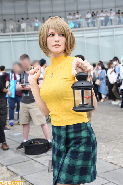 【コスプレ】『ブルアカ』バニーから『スト6』『バイオRE:4』『原神』『FF6』まで！“東京ゲームショウ2023”を彩ったコスプレイヤー30選【TGS2023】