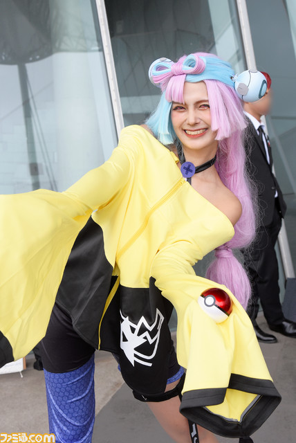 【コスプレ】『ブルアカ』バニーから『スト6』『バイオRE:4』『原神』『FF6』まで！“東京ゲームショウ2023”を彩ったコスプレイヤー30選【TGS2023】