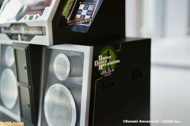 『ダンレボ クラシック ミニ』が発表、アーケード筐体が1/5サイズに。『DDR』専用コントローラーにも対応。10月10日よりクラウドファンディング開始