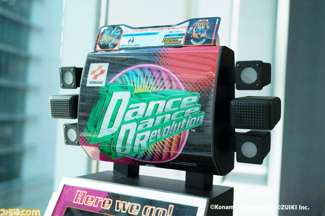 『ダンレボ クラシック ミニ』が発表、アーケード筐体が1/5サイズに。『DDR』専用コントローラーにも対応。10月10日よりクラウドファンディング開始