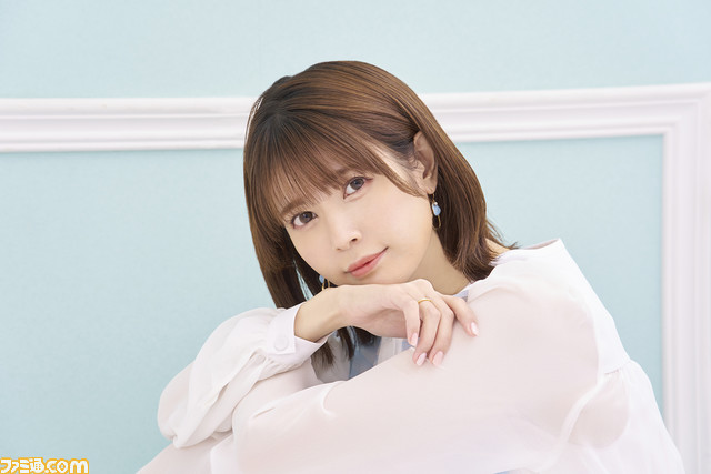 ﾀ_竹達彩奈宣材