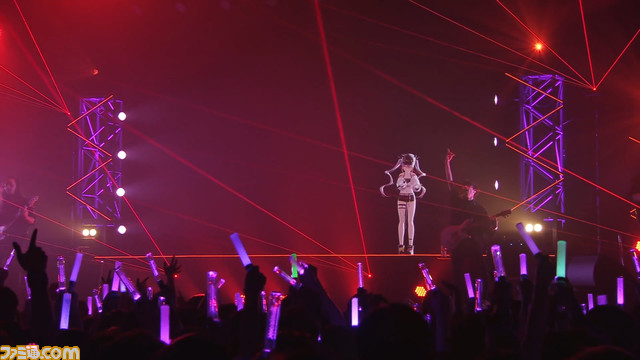 常闇トワさん1stソロライブリポート。「マジでみんなに会えてよかった! 何回も伝えたいよ!!」特別ゲストに猫汰つなさんも出演し、溢れる感情を歌に込める