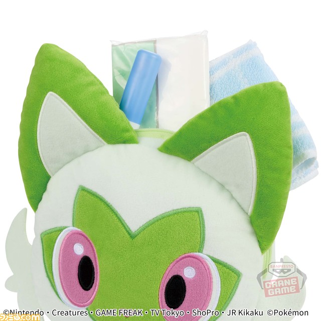 『ポケモン』ニャオハ、ホゲータ、クワッスの顔型ぬいぐるみポーチが登場。10月24日より全国のアミューズメント施設で順次展開