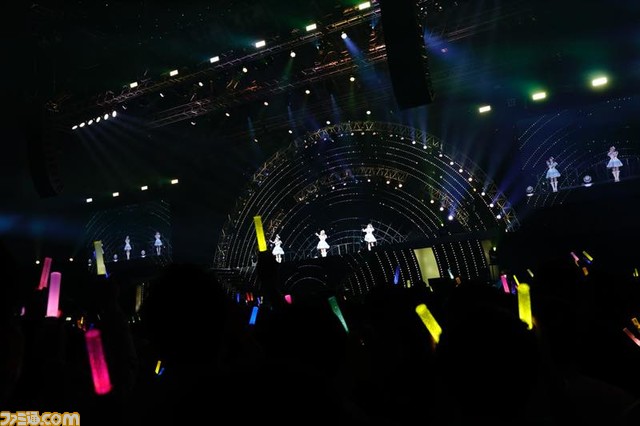 『シャニマス』5.5周年ライブ“星が見上げた空”2日目リポート。イルミネ、アンティーカ、放クラ、アルストの初期ユニット＆新星ユニット・コメティックが星空のもとで輝きを放つ