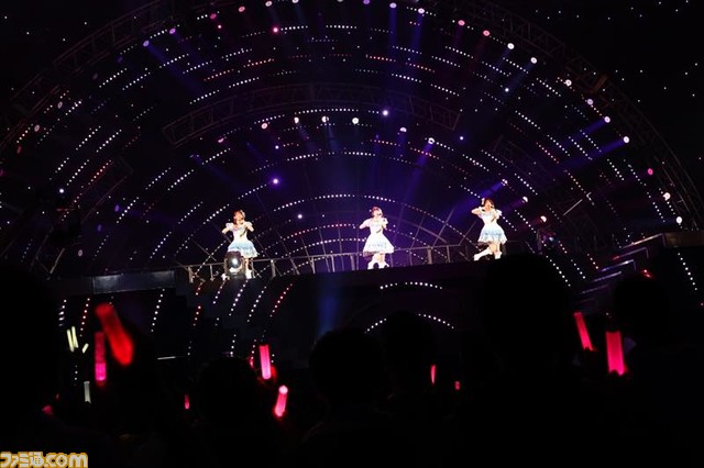 『シャニマス』5.5周年ライブ“星が見上げた空”2日目リポート。イルミネ、アンティーカ、放クラ、アルストの初期ユニット＆新星ユニット・コメティックが星空のもとで輝きを放つ