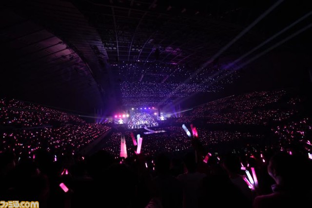 『シャニマス』5.5周年ライブ“星が見上げた空”2日目リポート。イルミネ、アンティーカ、放クラ、アルストの初期ユニット＆新星ユニット・コメティックが星空のもとで輝きを放つ