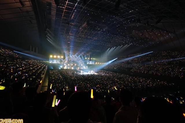 『シャニマス』5.5周年ライブ“星が見上げた空”2日目リポート。イルミネ、アンティーカ、放クラ、アルストの初期ユニット＆新星ユニット・コメティックが星空のもとで輝きを放つ