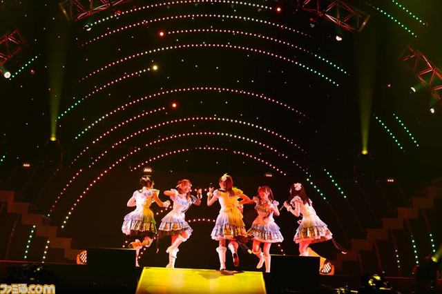 『シャニマス』5.5周年ライブ“星が見上げた空”2日目リポート。イルミネ、アンティーカ、放クラ、アルストの初期ユニット＆新星ユニット・コメティックが星空のもとで輝きを放つ