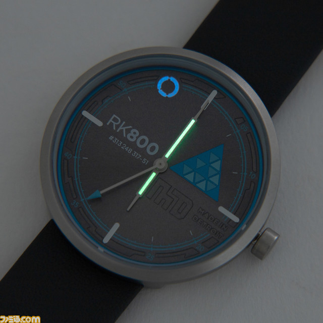 『デトロイト ビカム ヒューマン』コナーのジャケットをイメージしたアウターや、腕時計、財布、バッグが登場。本日（10/23）から予約受付を開始