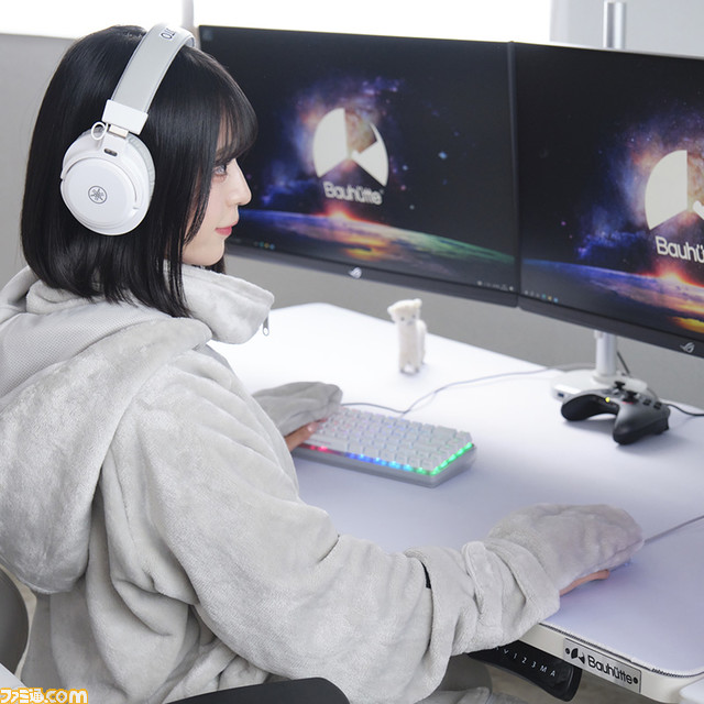 【ゲーミング着る毛布】4年ぶりの新作『ダメ着4Gネクスト』発売。操作を邪魔せず指先の冷えを防ぐ“可変ミトン”で集中度アップ