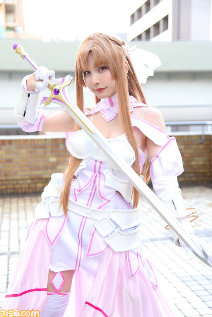 【コスプレ30選】『NIKKE』バニーから『ニーア』『FF7』『SAO』ヒロインまで！ “池袋ハロウィン2023”を彩ったコスプレイヤーたち