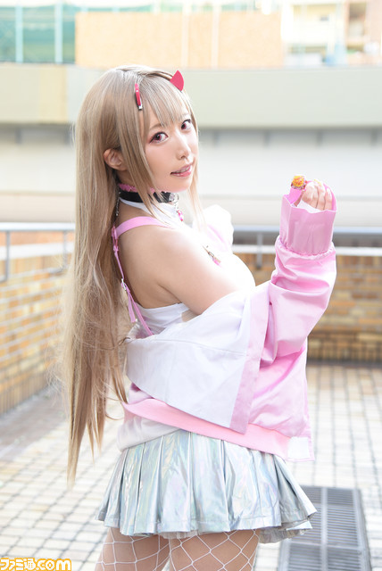 【コスプレ30選】『NIKKE』バニーから『ニーア』『FF7』『SAO』ヒロインまで！ “池袋ハロウィン2023”を彩ったコスプレイヤーたち