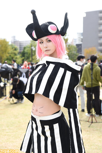 【コスプレ30選】『NIKKE』バニーから『ニーア』『FF7』『SAO』ヒロインまで！ “池袋ハロウィン2023”を彩ったコスプレイヤーたち