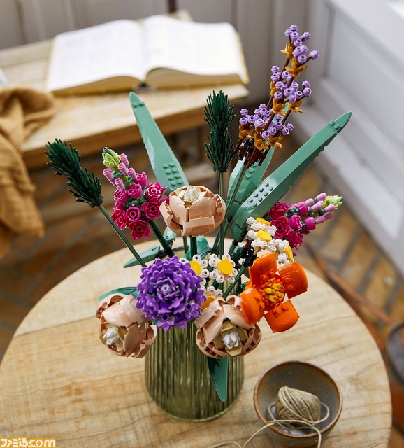 『スーパーマリオ』パックンフラワーのレゴが販売スタート。細部まで作り込まれた可動式のフィギュア。口や葉の向きを調整して色んなポーズが取れる