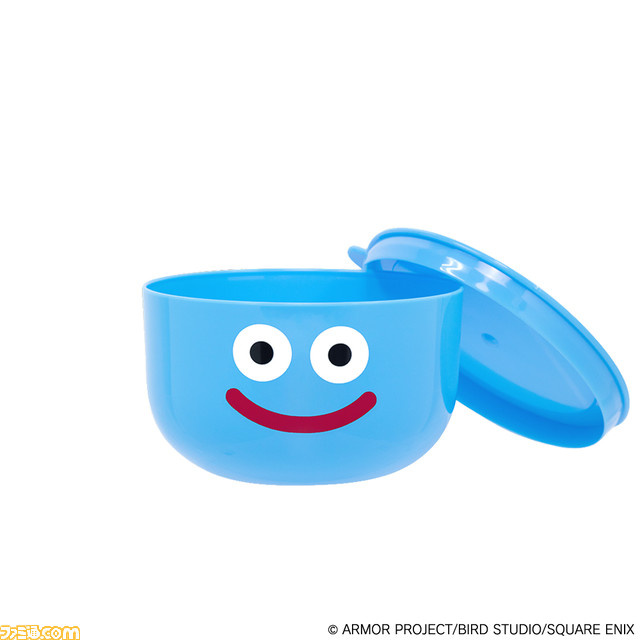 『ドラクエ』年越しをテーマにしたくじが11月25日より発売。スライム型の土鍋や鍋敷き、ドットフィールドのブランケットなどが当たる