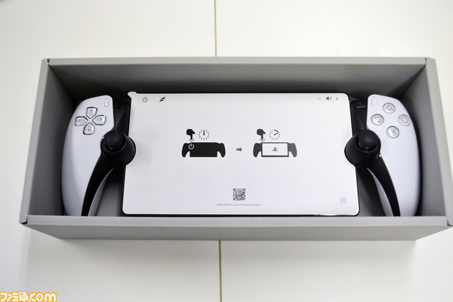 PS5用リモートプレイ専用端末“PlayStation Portal”レビュー。テザリングでのプレイやバッテリー時間など、気になることを検証