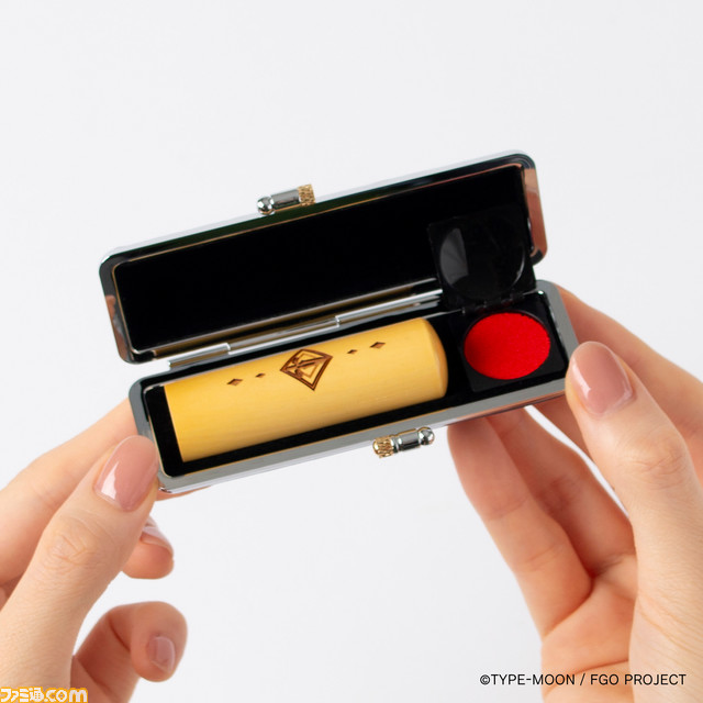 『FGO』と痛印堂のコラボでハンコガチャ“痛印召喚”が登場。第1弾はセイバー、アーチャー、ランサー。クラスアイコンやフォウくんの印鑑ケースも用意