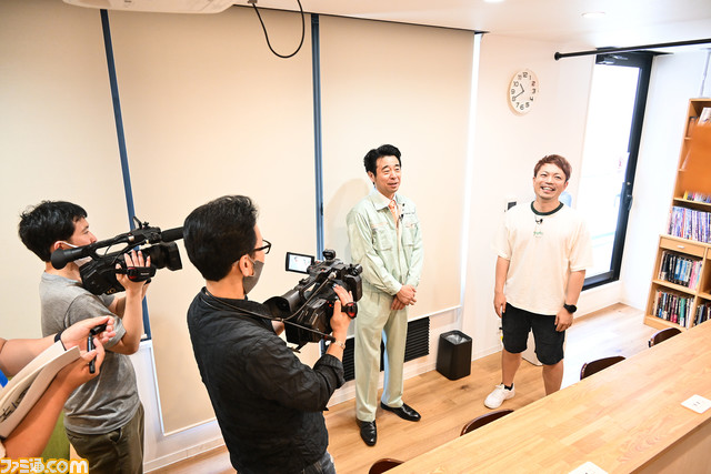 【『ゲームセンターCX 有野の挑戦状1+2』制作舞台裏訪問記#1】ゲーム化の過程を追う番組企画を独占取材! まずはコーナー第1、2回の有野課長の開発会社訪問を振り返る