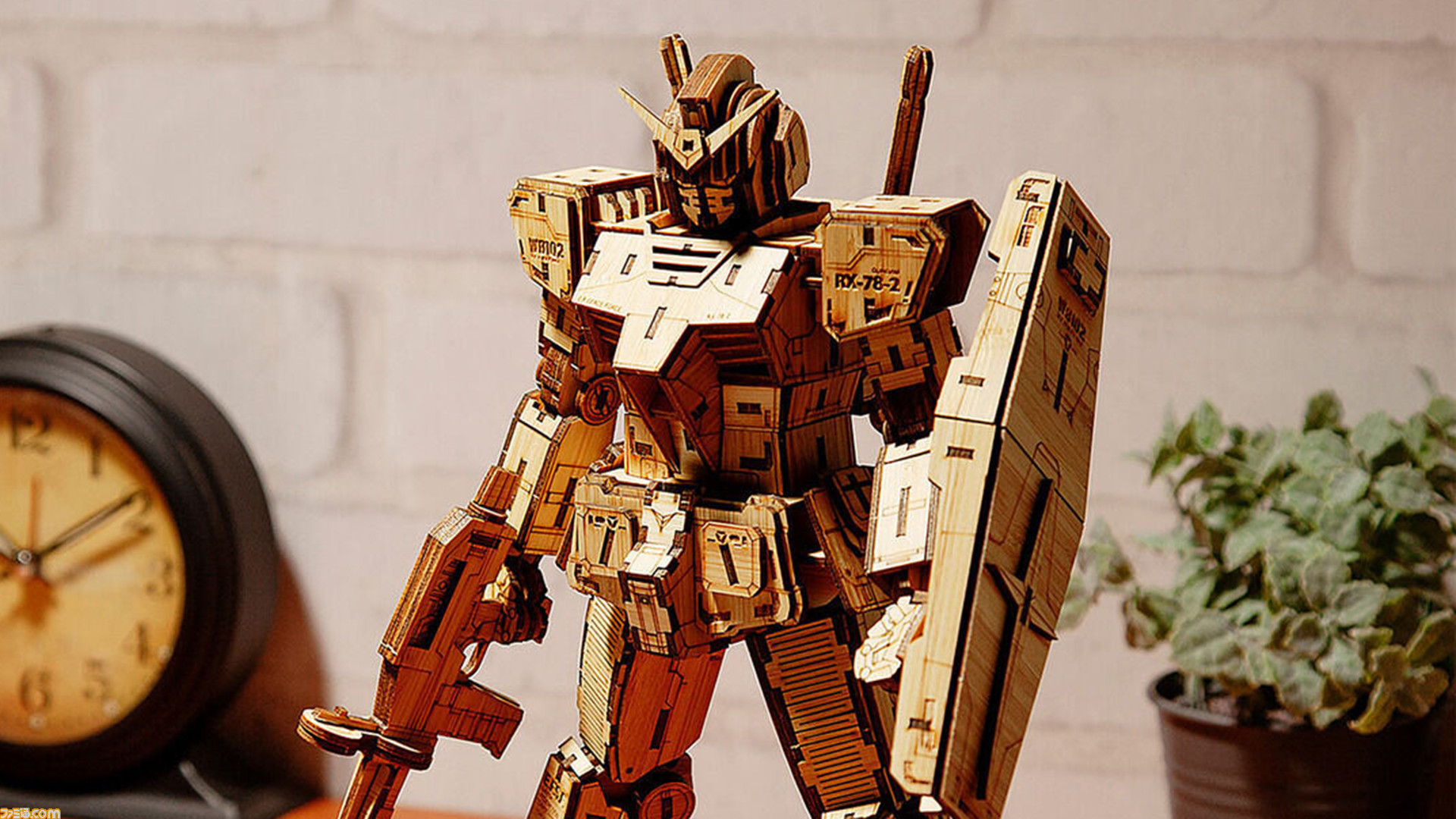 竹ガンダム】エコな竹製素材で作られたガンダムのクラフトパズルが本日