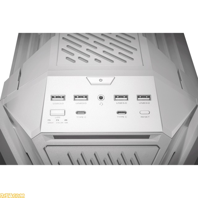 X字のフレームがカッコいいASUS ROG フルタワーサイズPCケースの白色モデルが登場。E-ATXマザーボードや460ミリのビデオカードに対応