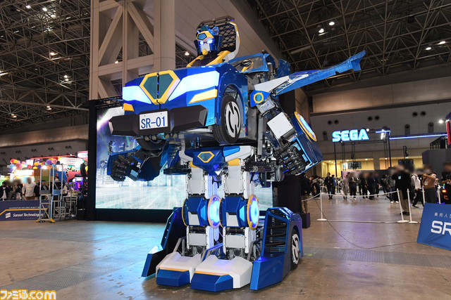 人型変形ロボ＆4足歩行ロボが出展！ ‟アミューズメントエキスポ”で異彩を放った巨大ロボット展示コーナーをリポート【アミューズメントエキスポ 】