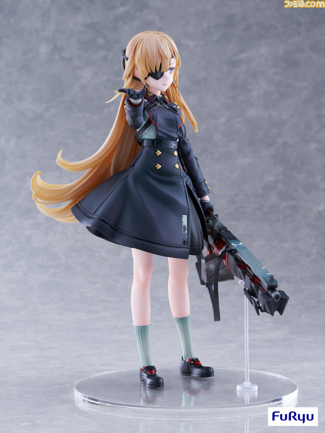 『NIKKE』ギロチンの1/7スケールフィギュアが予約開始。不敵な笑みの表情、衣装や眼帯などに描かれたロゴを丁寧に再現
