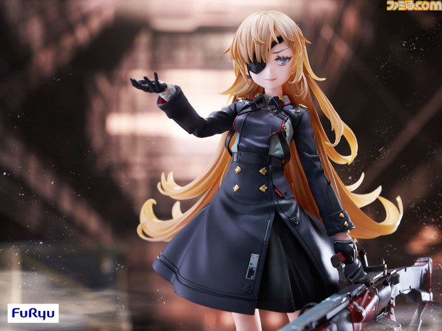 『NIKKE』ギロチンの1/7スケールフィギュアが予約開始。不敵な笑みの表情、衣装や眼帯などに描かれたロゴを丁寧に再現