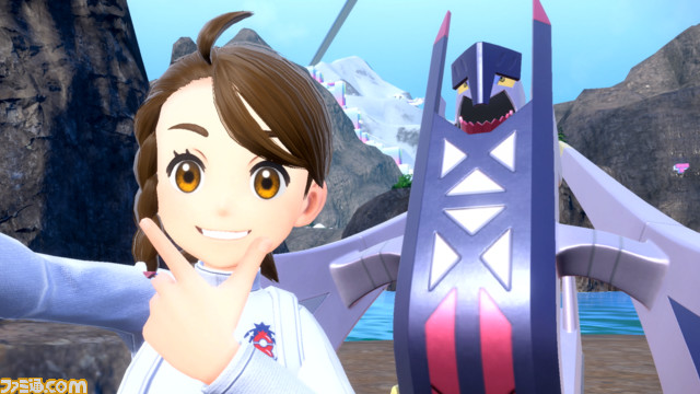 【ポケモンSV】DLC『ゼロの秘宝』“後編・藍の円盤”先行レビュー。「ブルーベリー学園はポケモンバトルに力を入れている」はガチだった。歴代の伝説のポケモン登場。ポケモンになりきって遊べる新要素“シンクロマシン”にも注目。