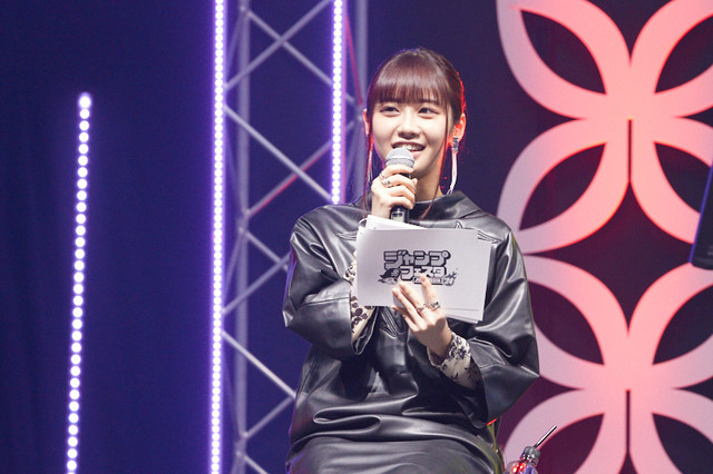 映画『チェンソーマン レゼ篇』発表にあわせ、レゼ役・上田麗奈が登場! ジャンプフェスタ2024『チェンソーマン』公式レポートが到着