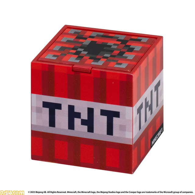 『マイクラ』ブロックがガシャポンに登場。小物を収納できる約46ミリのミニチェスト、12月第4週より全国のカプセルトイ自販機にて順次発売