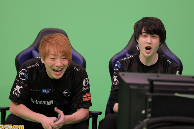 【スト6】SFL2023プレイオフDay2リポート。リーダーの板橋ザンギエフ選手が競り勝ちDFMがグランドファイナル進出決定！ 多数の現地写真＆インタビューも