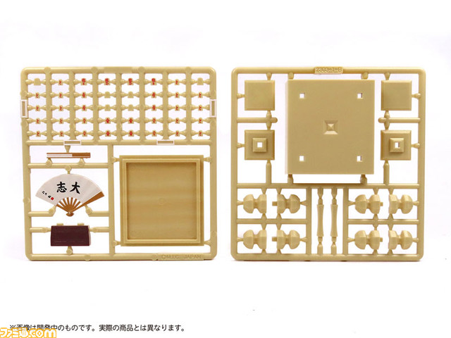 12分の1サイズ“将棋盤フィギュア”が登場。駒の裏面まで精巧に作られており、視力が良ければ実際に対局も可能。扇子やタイマーなど欠かせないアイテムも付属