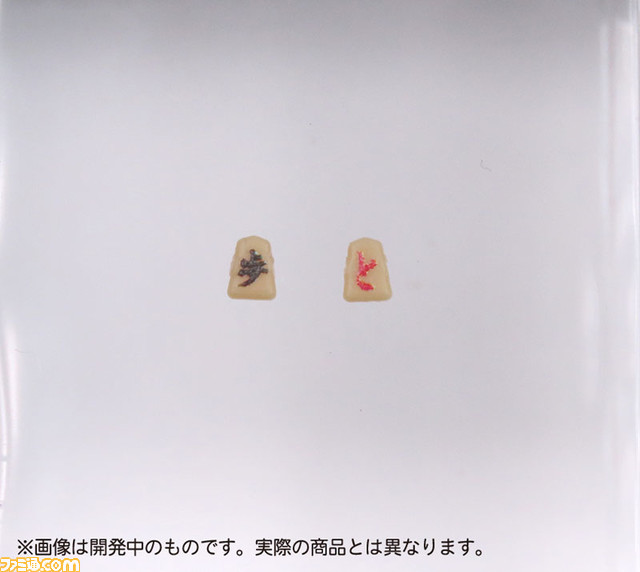 12分の1サイズ“将棋盤フィギュア”が登場。駒の裏面まで精巧に作られており、視力が良ければ実際に対局も可能。扇子やタイマーなど欠かせないアイテムも付属