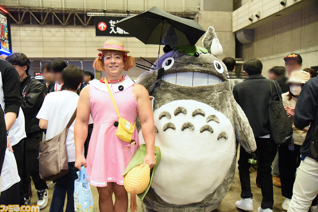 【コスプレ】ハーレイ・クインに『キャプテン・アメリカ』ガールズ、『トランスフォーマー』美少女……。“東京コミコン2023”コスプレイヤー30選【ラピュタのロボット兵も】