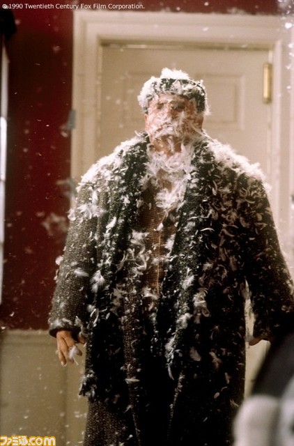 【金曜ロードショー】映画『ホーム・アローン』が本日(12月22日)21時から放送! ケビン少年の活躍が今年も観られる! 泥棒の痛がる姿を見ながら過ごすクリスマスはもはや日本の風物詩かも?