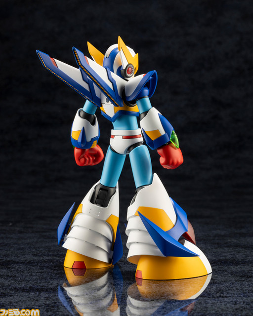 『ロックマンX』ファルコンアーマーの1/12スケールプラモデルが初登場。サーベル（別売り）を持たせると『X6』のギミックも再現できる