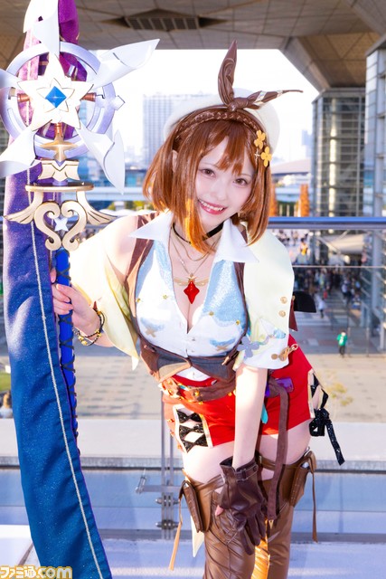 【コミケC103】コスプレまとめ。『NIKKE』『原神』『崩壊：スターレイル』『ライザのアトリエ』『葬送のフリーレン』などをお届け