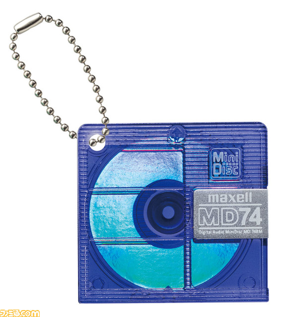 1990年代に流行した“MD”がガシャポンに登場。懐かしきオーディオ用の録音＆再生媒体が精巧なミニチュアチャームに