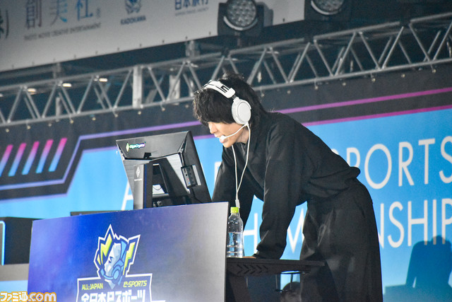 【実況王】日本にはeスポーツ実況のうまさを競う大会がある。パワー・正確さ・わかりやすさ。言葉の魔術師たちの戦いに迫る【第3回決勝大会リポート】