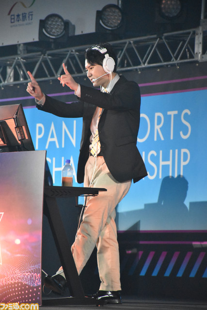 【実況王】日本にはeスポーツ実況のうまさを競う大会がある。パワー・正確さ・わかりやすさ。言葉の魔術師たちの戦いに迫る【第3回決勝大会リポート】