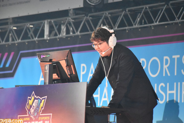 【実況王】日本にはeスポーツ実況のうまさを競う大会がある。パワー・正確さ・わかりやすさ。言葉の魔術師たちの戦いに迫る【第3回決勝大会リポート】