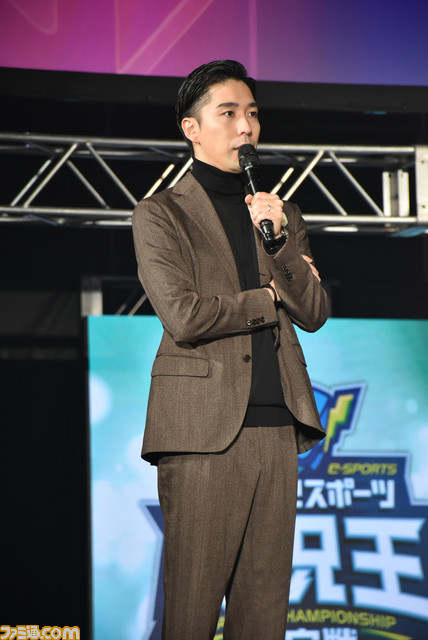 【実況王】日本にはeスポーツ実況のうまさを競う大会がある。パワー・正確さ・わかりやすさ。言葉の魔術師たちの戦いに迫る【第3回決勝大会リポート】